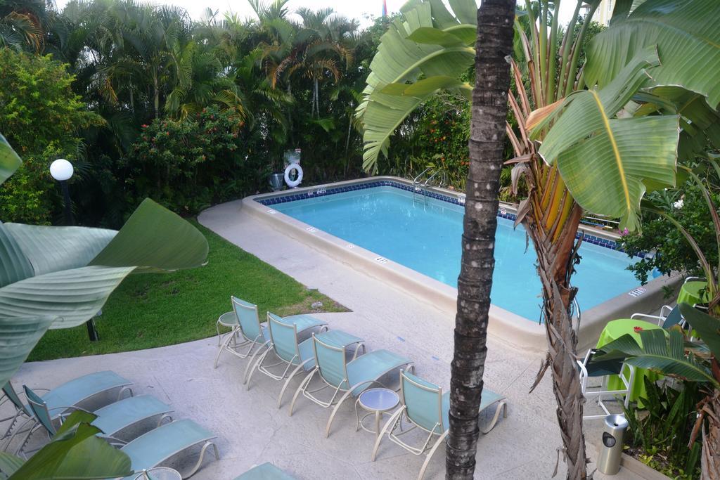 Grand Palm Plaza Hotel Fort Lauderdale Exterior photo